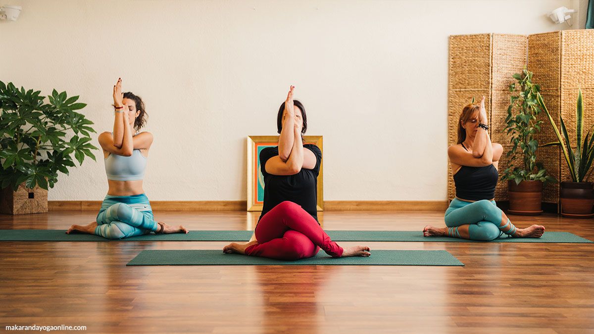 curso-vinyasa-yoga-online